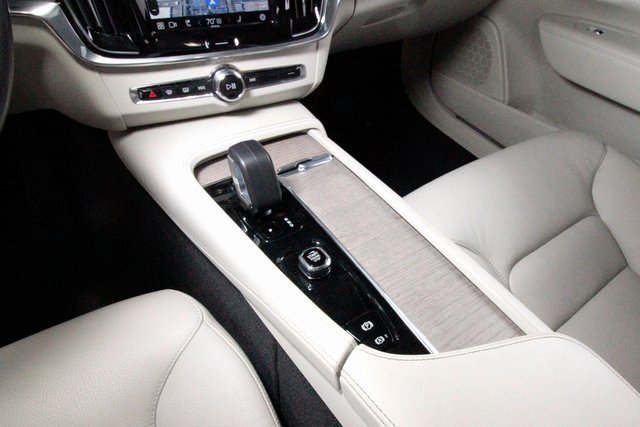 Certified 2023 Volvo S90 B6 Plus image 9