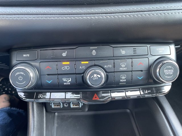 Used 2022 Dodge Durango GT image 27