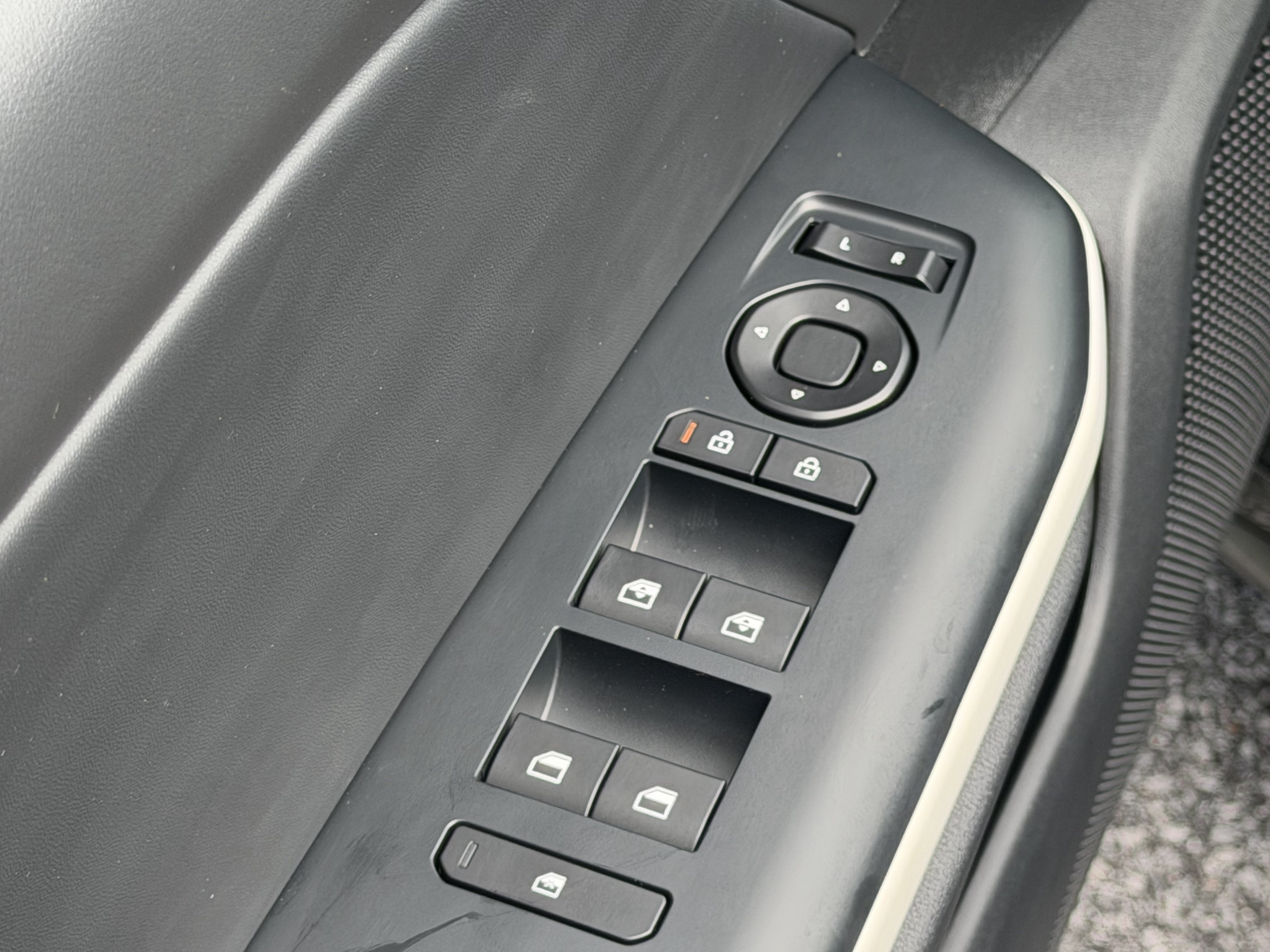 New 2026 Kia K4 GT-Line FWD image 39