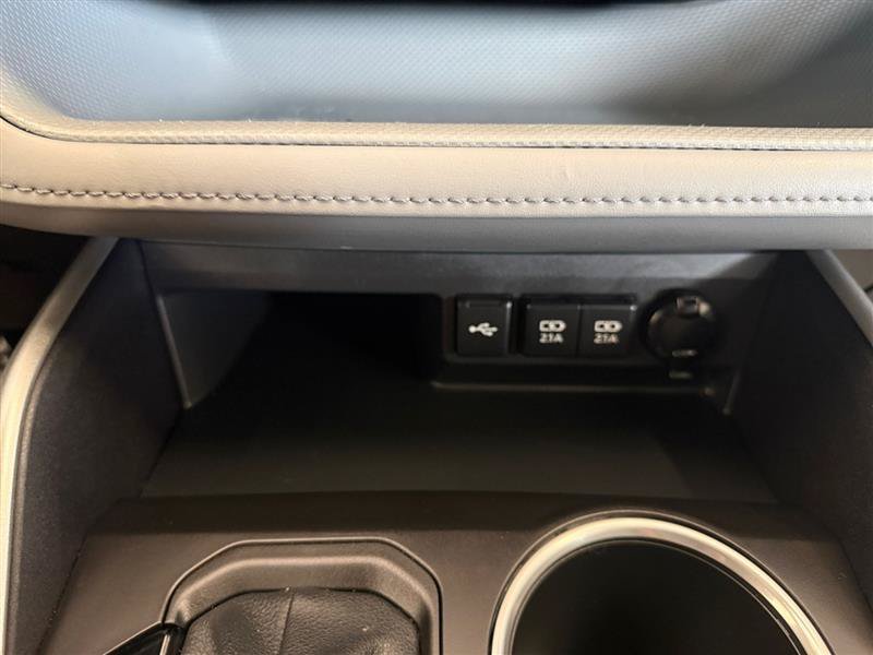 Used 2021 Toyota Highlander XLE AWD/4WD image 27