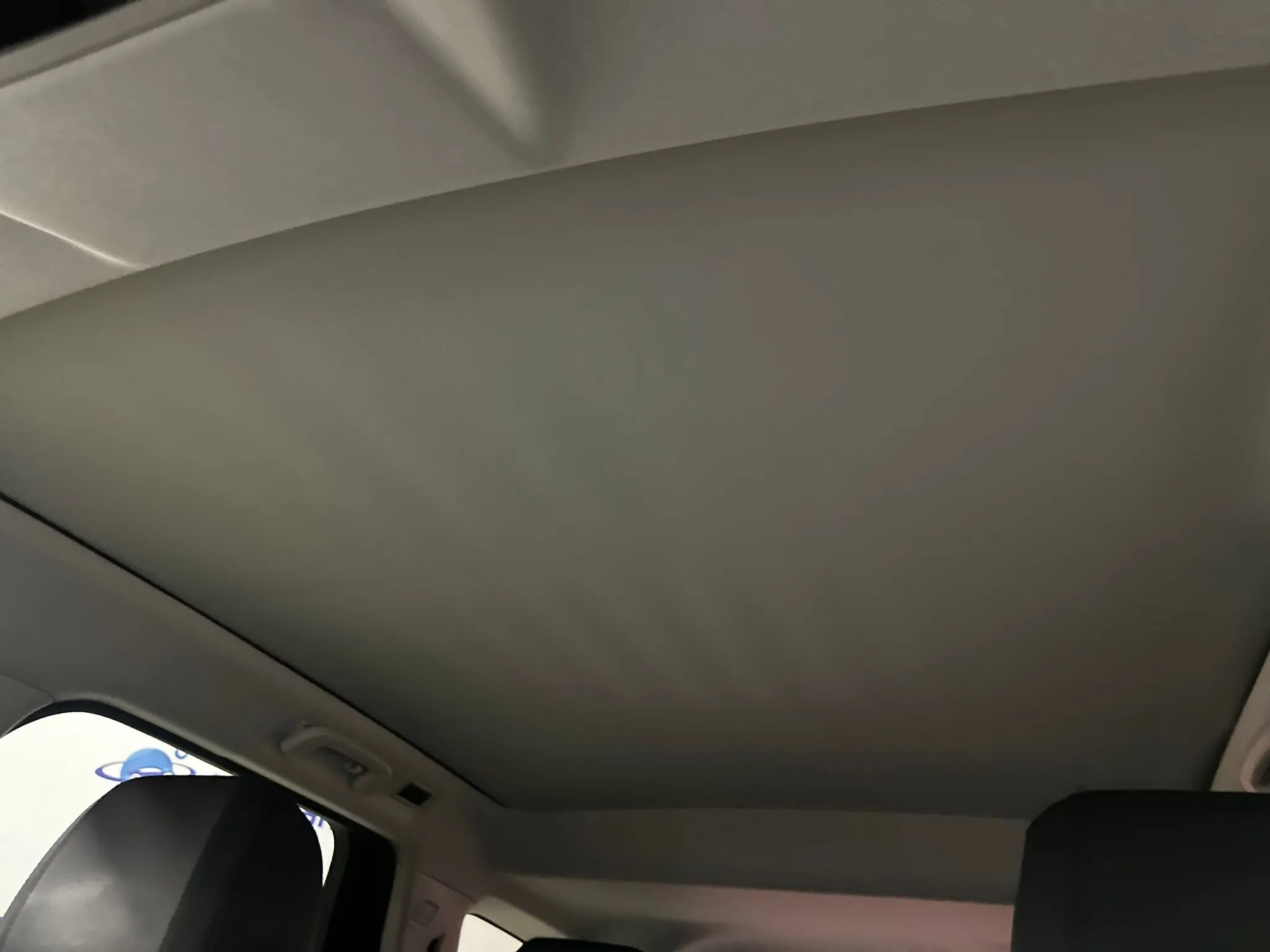 Used 2025 Land Rover Discovery Sport S image 44