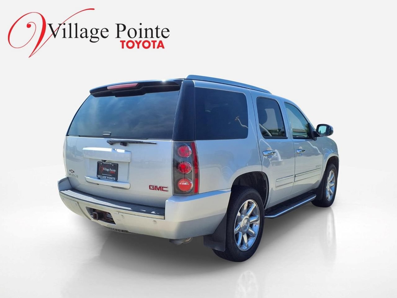 Used 2013 GMC Yukon Denali AWD/4WD image 5