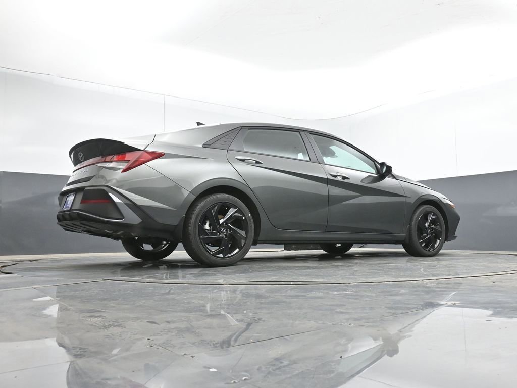 New 2026 Hyundai Elantra SEL Sport Premium FWD image 13