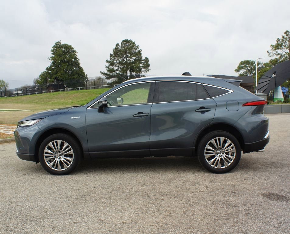 Used 2021 Toyota Venza Limited AWD/4WD image 14