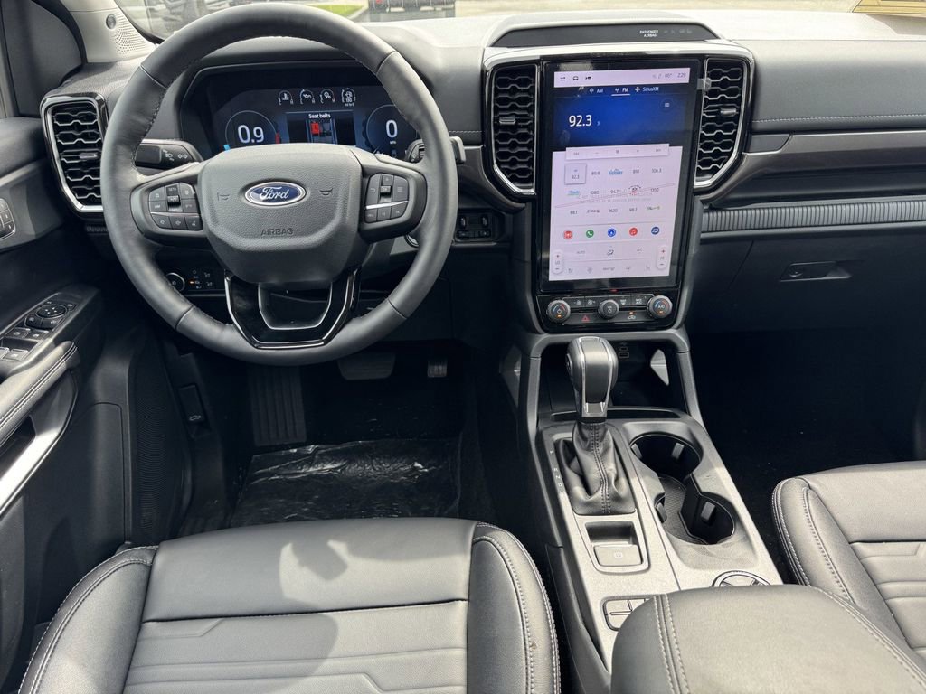 Used 2025 Ford Ranger Lariat w/ FX4 Off-Road Package image 15