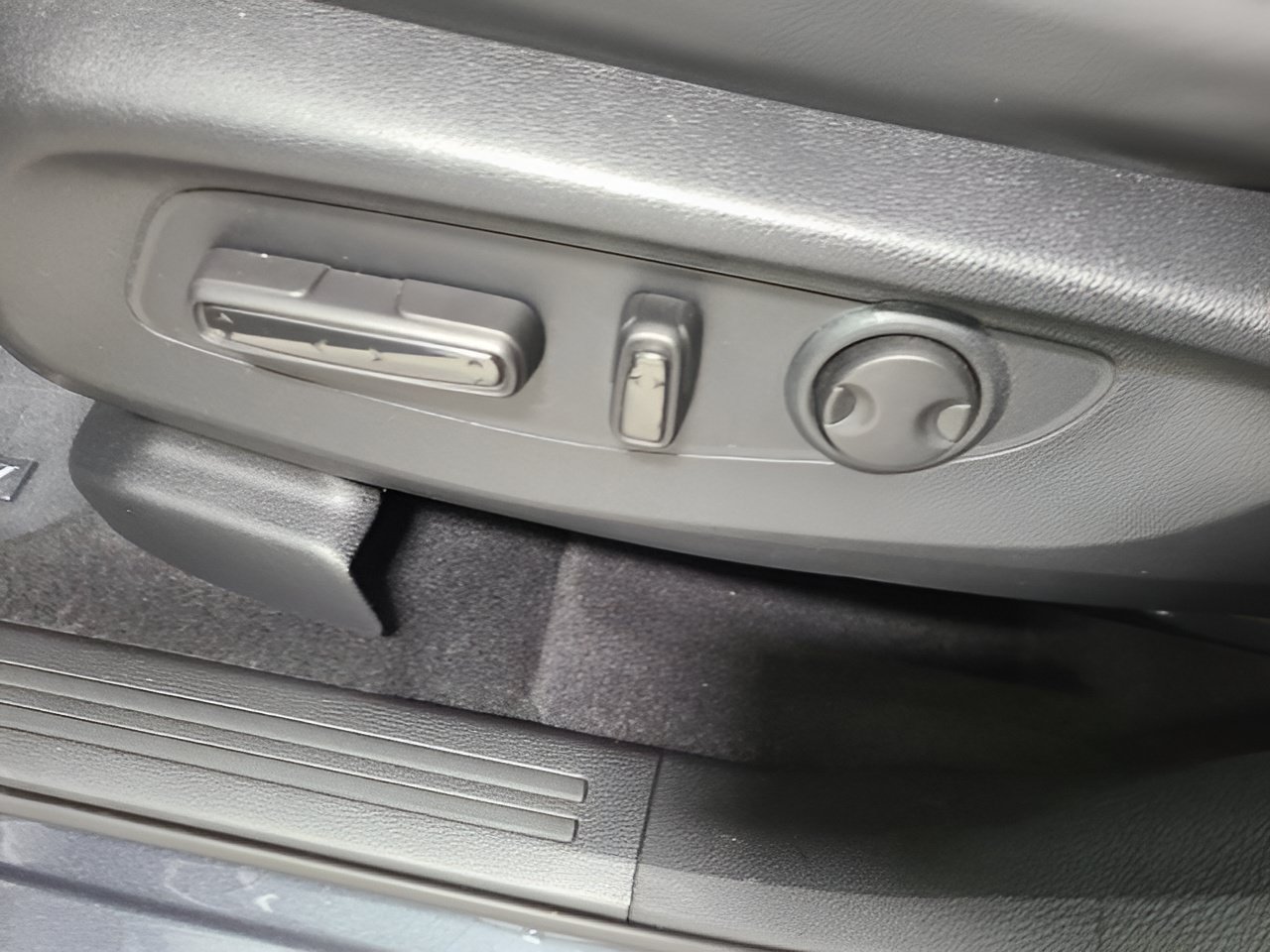 Used 2024 Honda CR-V EX-L image 20