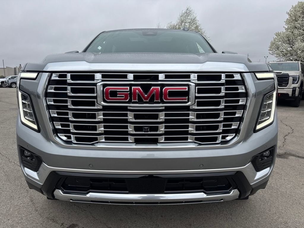 New 2026 GMC Yukon XL Denali w/ Denali Reserve Package AWD/4WD image 9