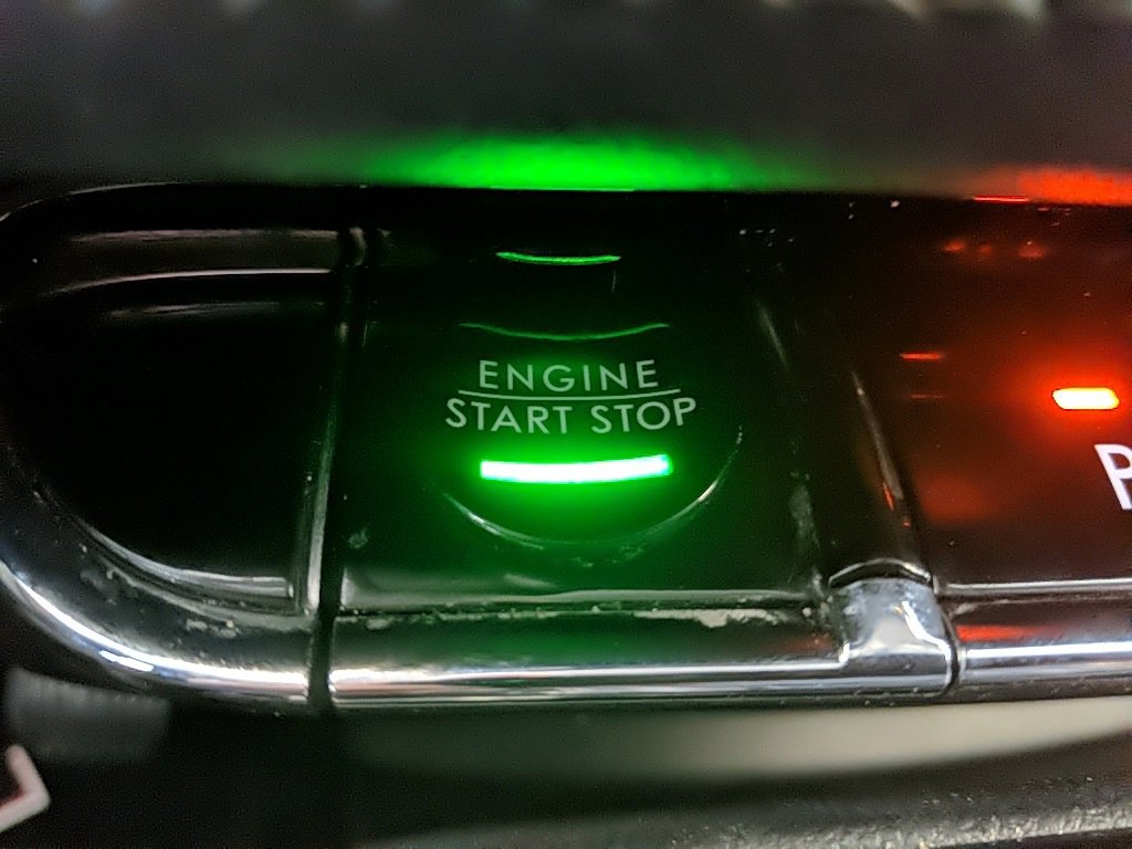 Certified 2022 Lincoln Nautilus AWD w/ Premium Package image 22