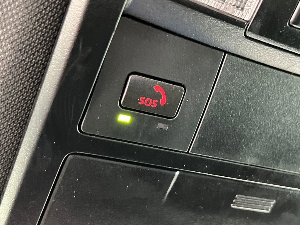 Used 2022 Toyota Tacoma TRD Sport w/ Technology Package RWD image 36