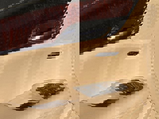 Used 2017 Cadillac XT5 Luxury w/ Driver Awareness Package image 24