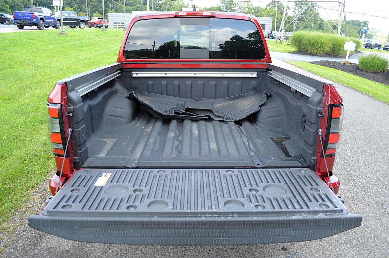 Used 2023 Nissan Frontier PRO-4X w/ Pro-4X Premium Package AWD/4WD image 15