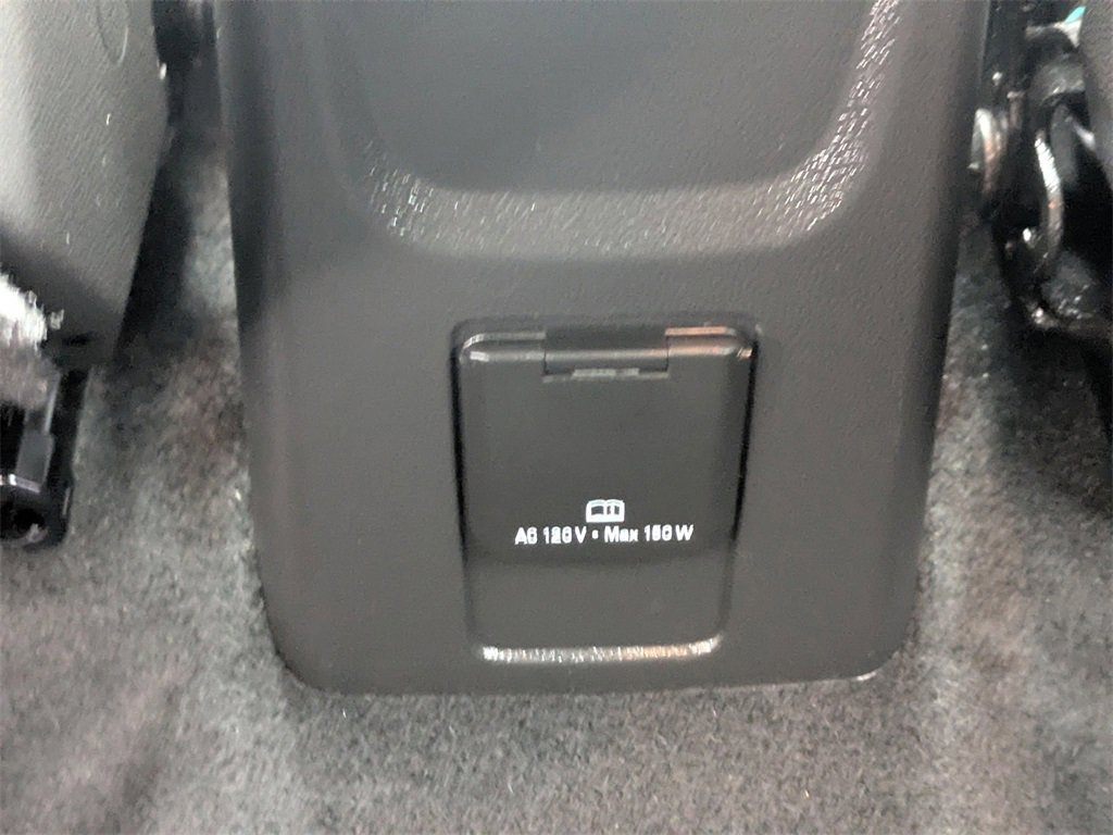 Used 2022 Buick Encore Preferred w/ Safety Package image 35