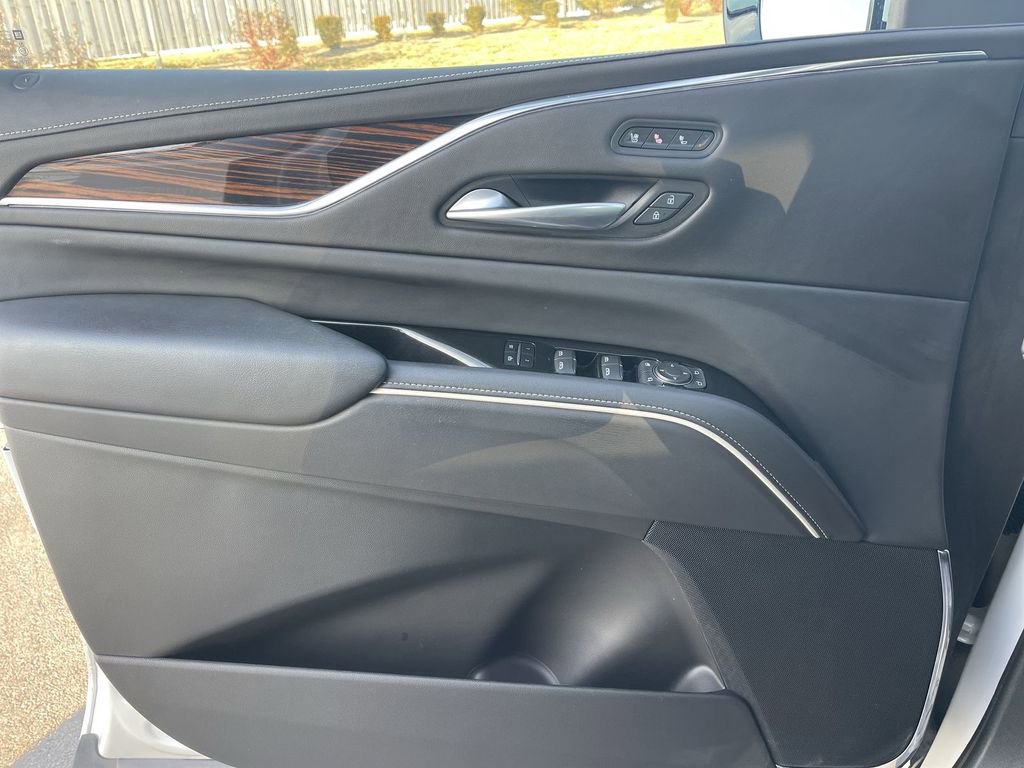 Certified 2024 Cadillac Escalade Premium Luxury image 35