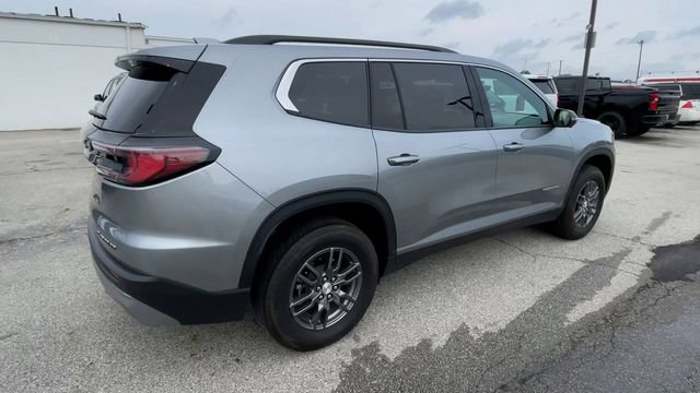 Used 2025 GMC Acadia Elevation FWD image 2