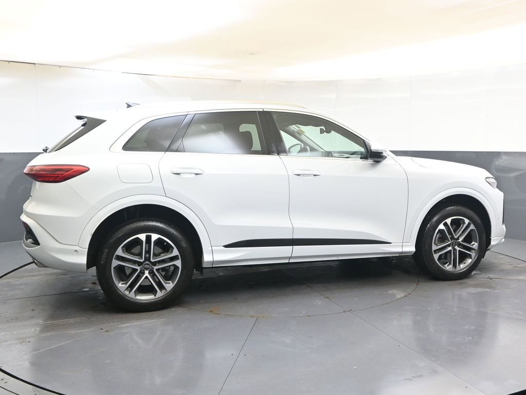 Certified 2025 Audi Q5 Premium Plus w/ Premium Plus image 6