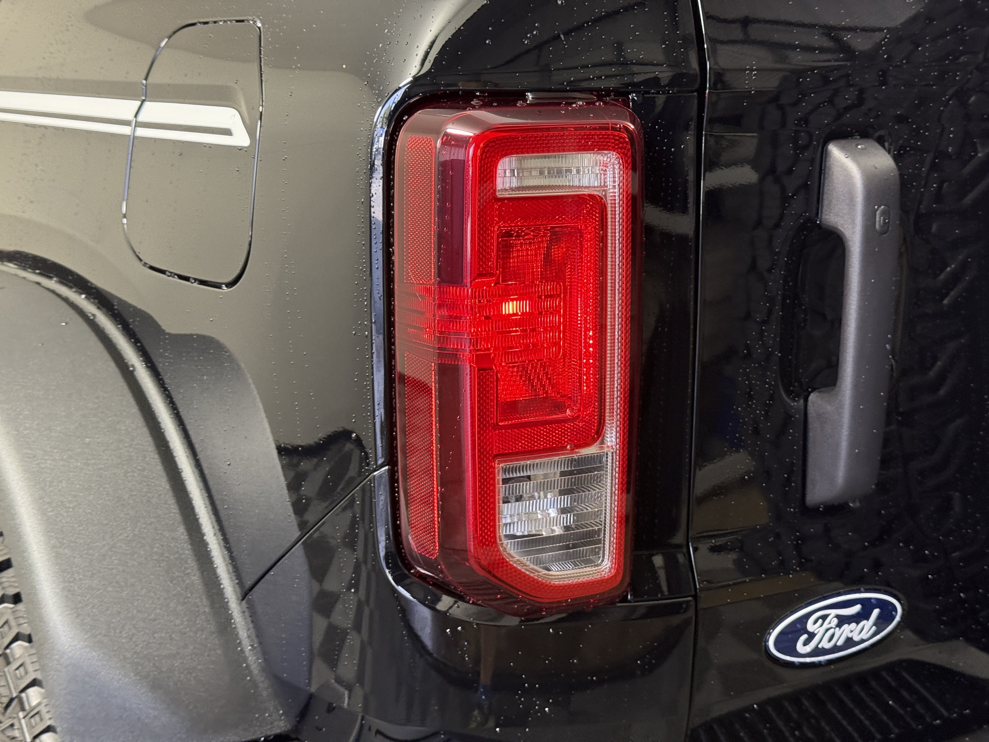 New 2026 Ford Bronco Heritage Edition AWD/4WD image 8