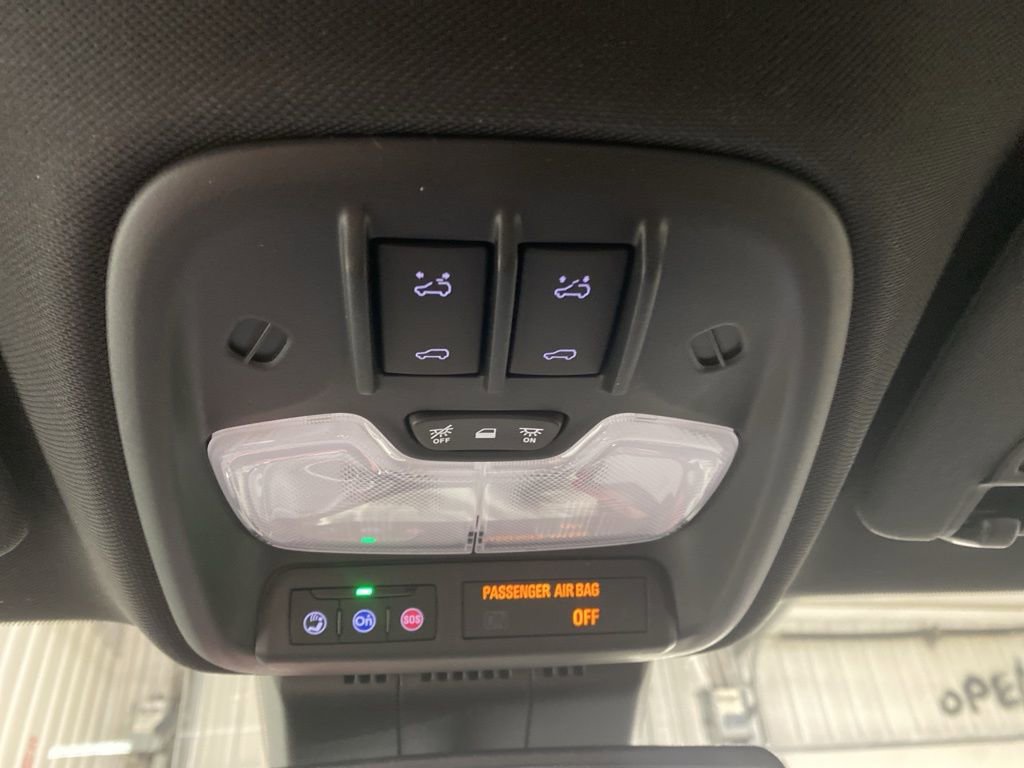 New 2026 Chevrolet Colorado ZR2 w/ Technology Package AWD/4WD image 39