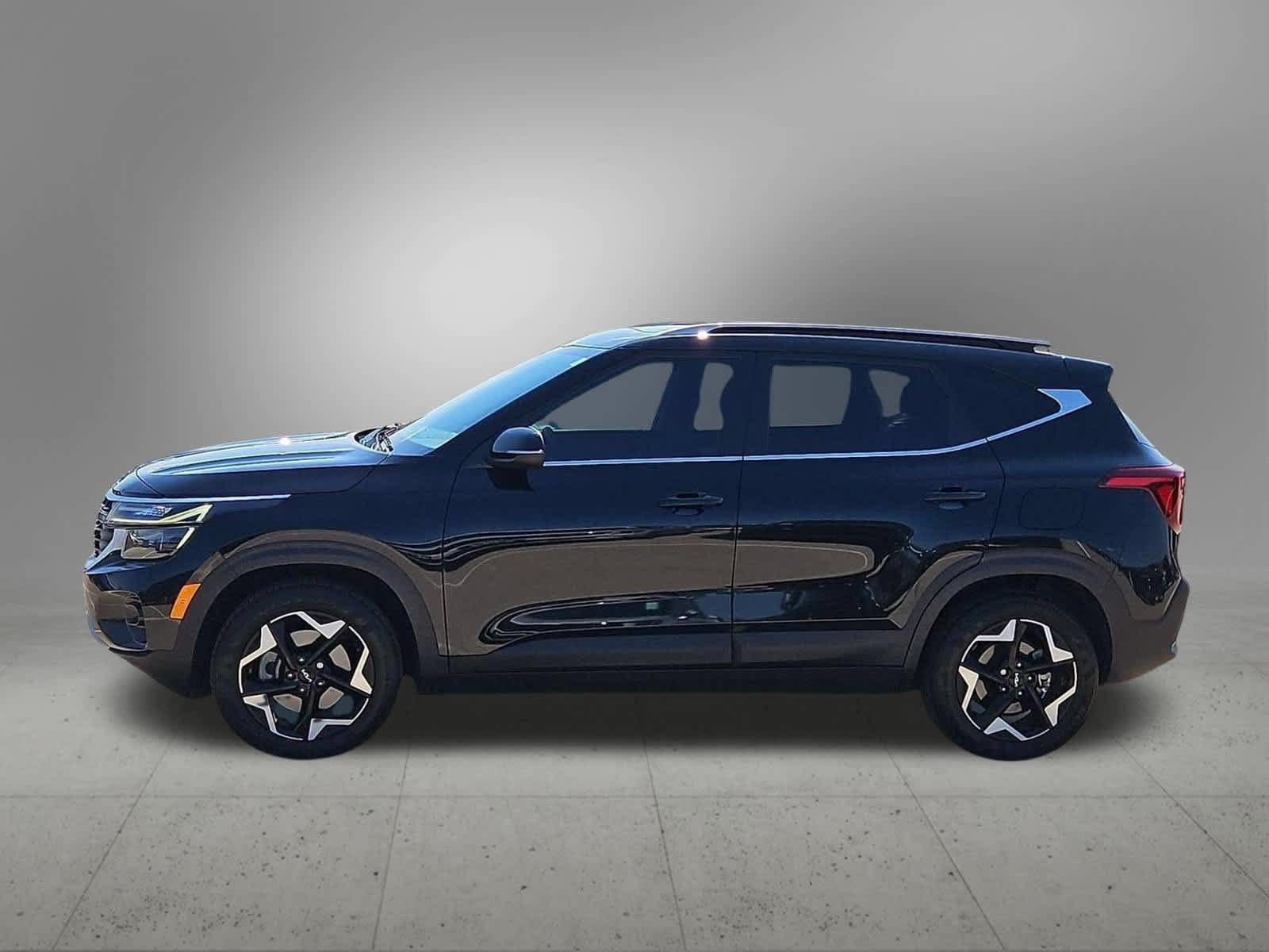 Certified 2024 Kia Seltos EX AWD/4WD image 3