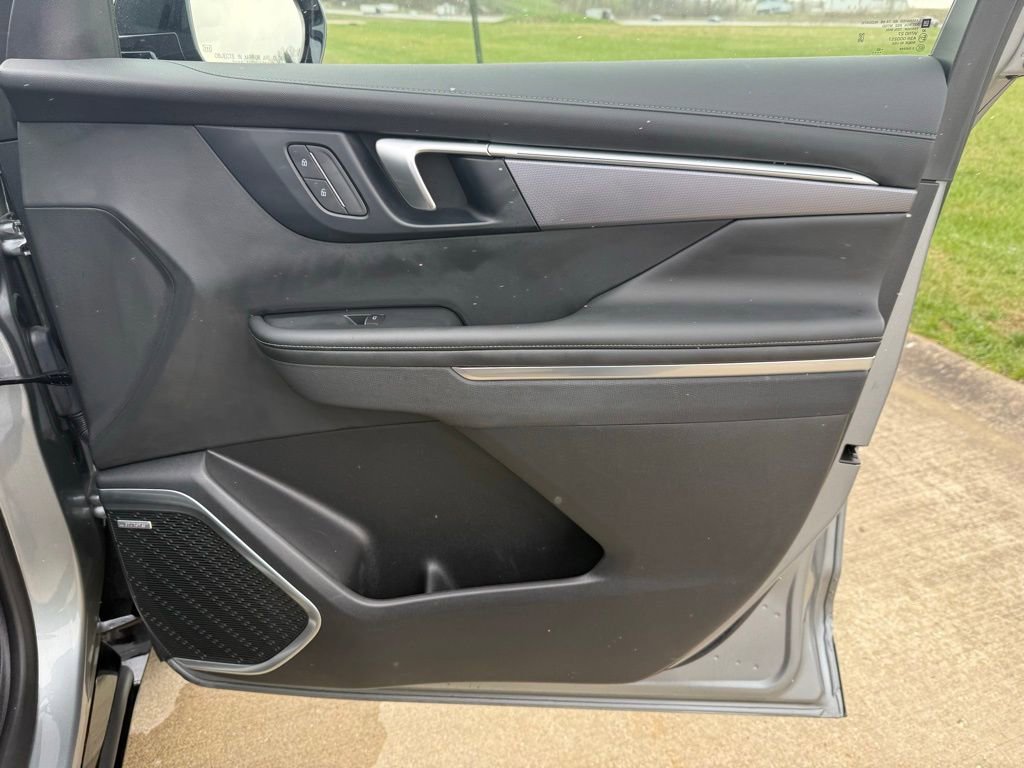 Used 2025 Buick Enclave Sport Touring image 23