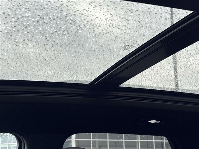 Certified 2023 Chevrolet Blazer RS w/ Driver Confidence II Package image 19