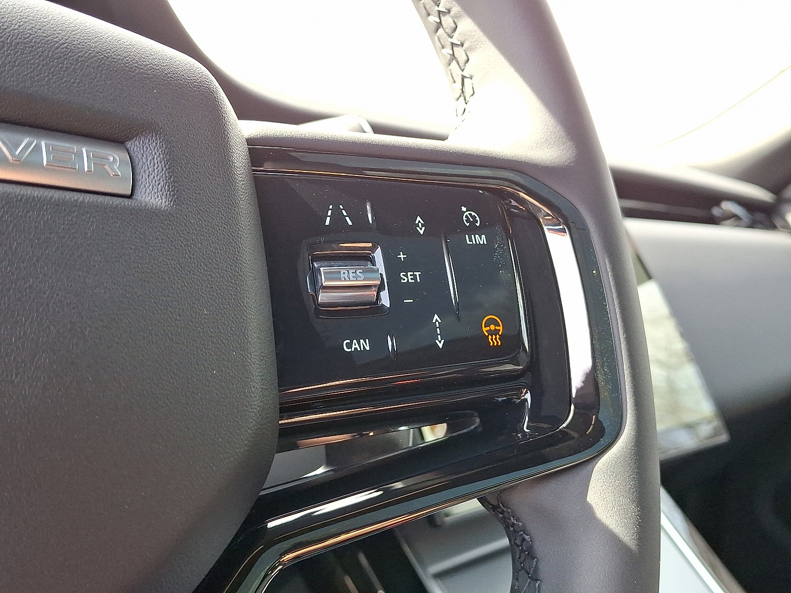 Certified 2025 Land Rover Range Rover Evoque S AWD/4WD image 19