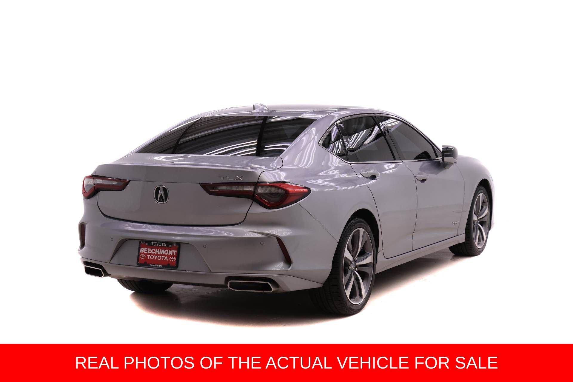 Used 2021 Acura TLX w/ Advance Package image 2