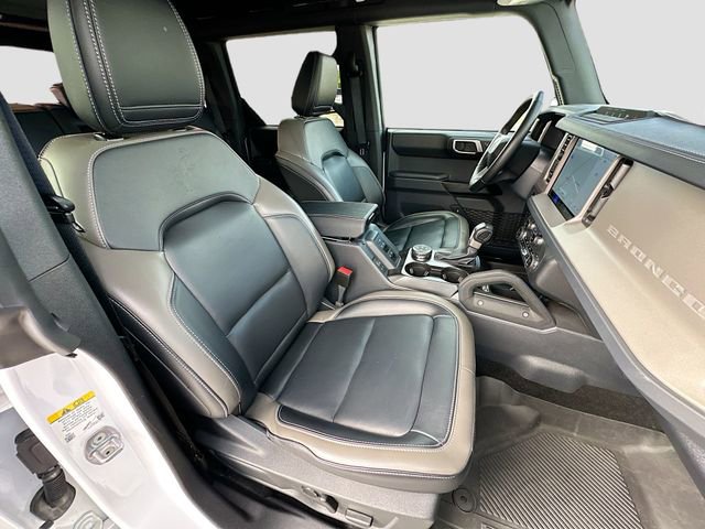 Used 2025 Ford Bronco Outer Banks w/ Sasquatch Package AWD/4WD image 27