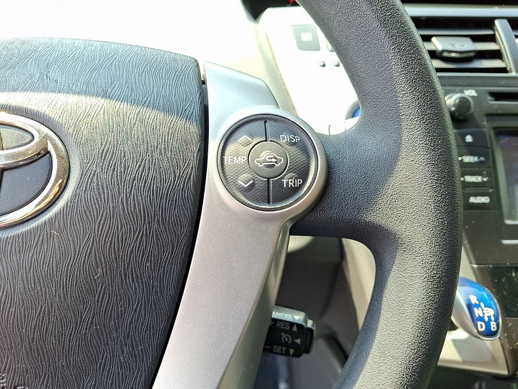 Used 2014 Toyota Prius V Three FWD image 23