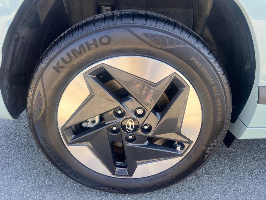 Used 2024 Hyundai Kona SE image 53