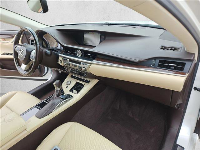 Used 2016 Lexus ES 350 w/ Navigation System Package FWD image 12