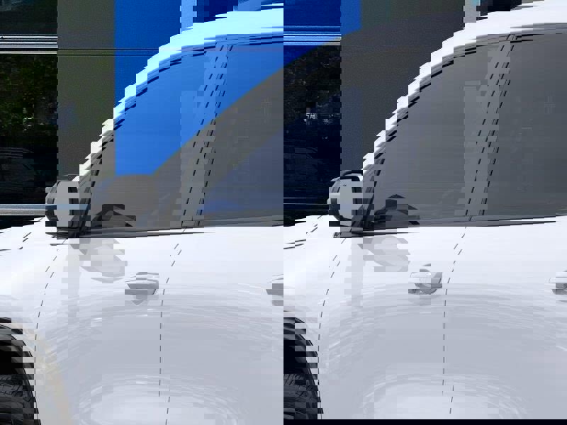 New 2026 Chevrolet Traverse RS image 12