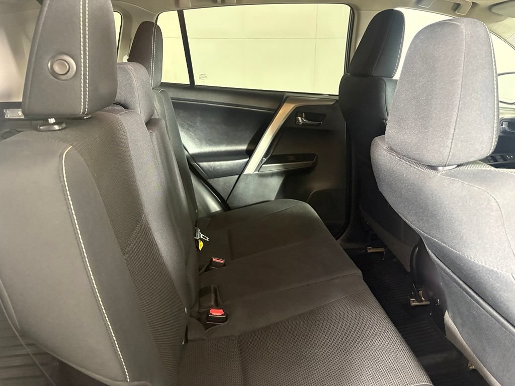 Used 2018 Toyota RAV4 XLE w/ Plus Extra Value Package AWD/4WD image 17