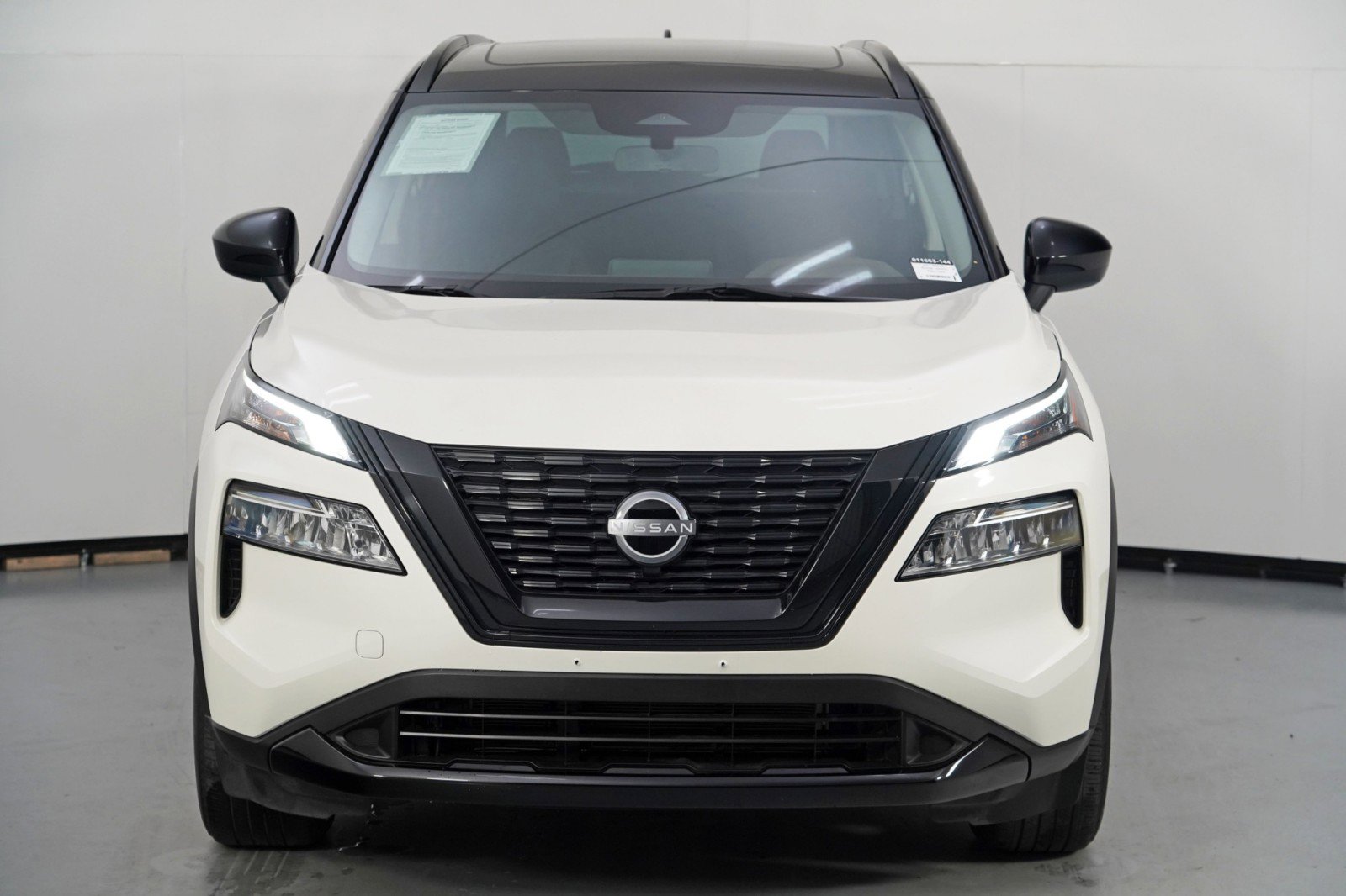 Used 2023 Nissan Rogue SV w/ SV Premium B Package FWD image 42