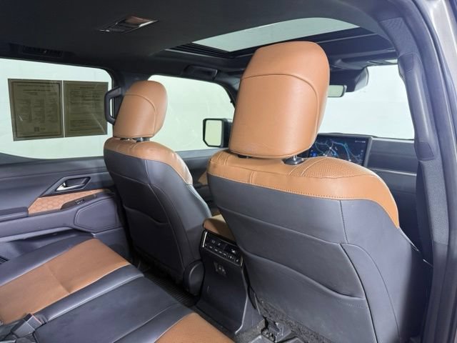 Used 2024 Lexus GX 550 w/ Accessory Package (Z1) AWD/4WD image 27