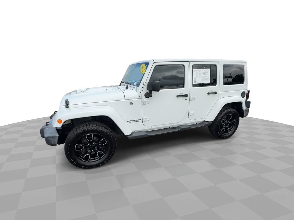 Used 2017 Jeep Wrangler Unlimited Sahara AWD/4WD image 4