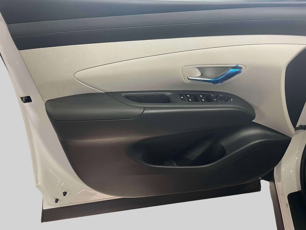 New 2026 Hyundai Tucson SE image 16