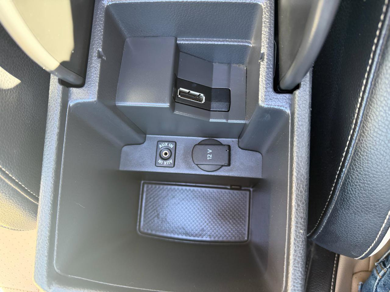 Used 2014 Volkswagen Passat TDI SE FWD image 18