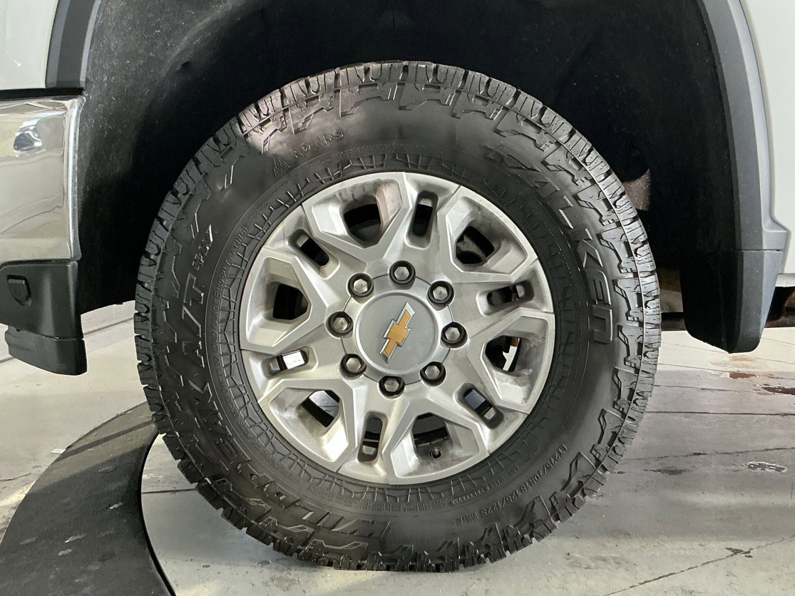 Used 2023 Chevrolet Silverado 2500 LTZ w/ Safety Package image 20