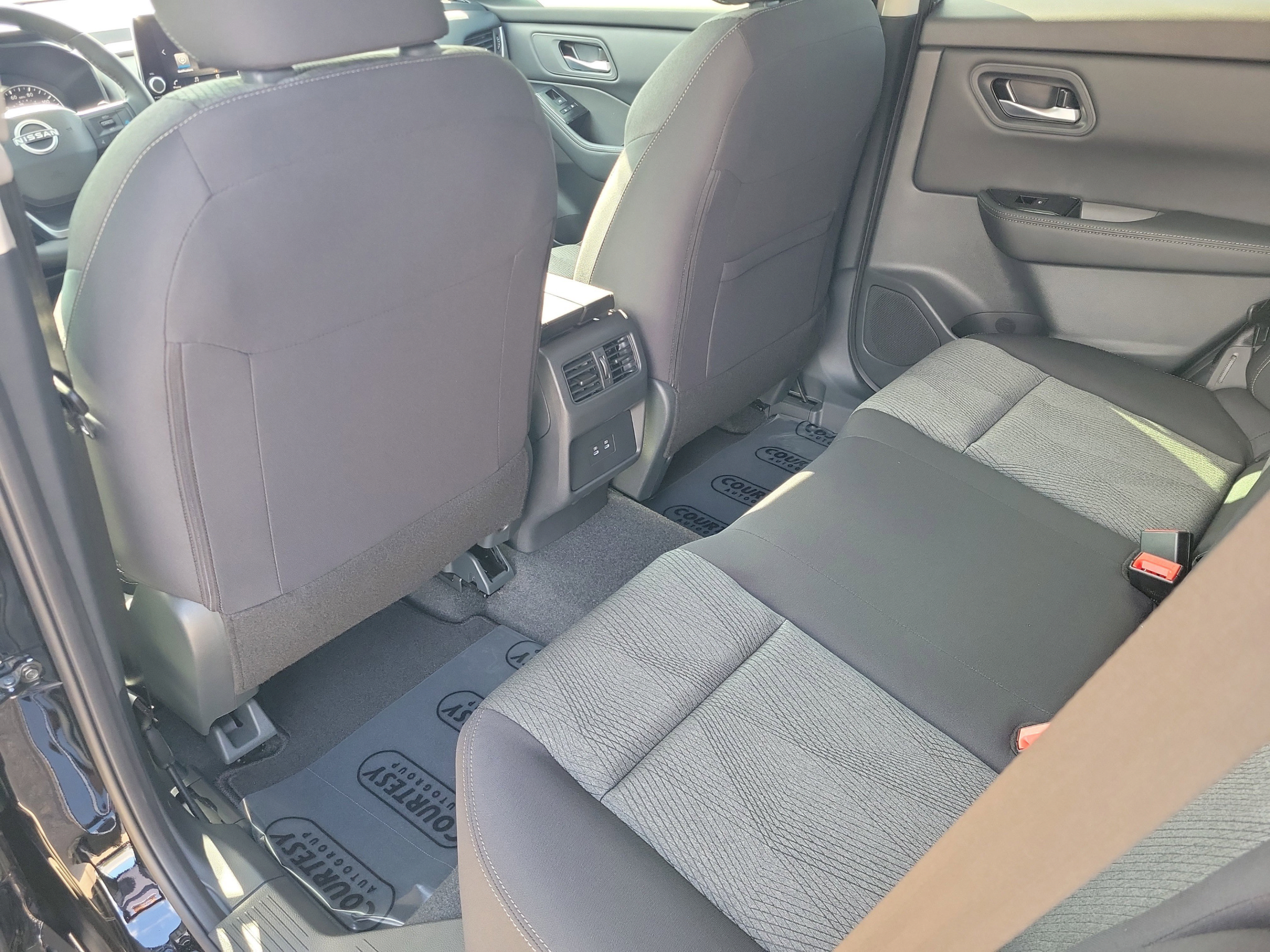 Certified 2026 Nissan Rogue SV w/ Cold Weather Package FWD image 9