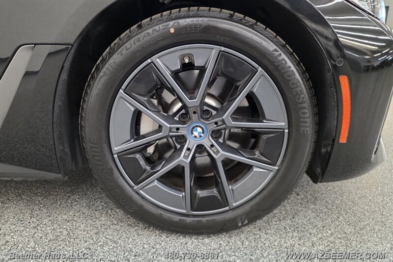 Used 2023 BMW i4 eDrive35 w/ Premium Package RWD image 42