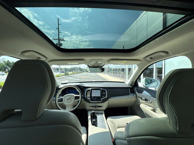 Certified 2024 Volvo XC90 B5 Core w/ Protection Package Premier AWD/4WD image 18