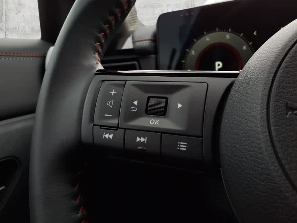 New 2025 Nissan Kicks SR image 23