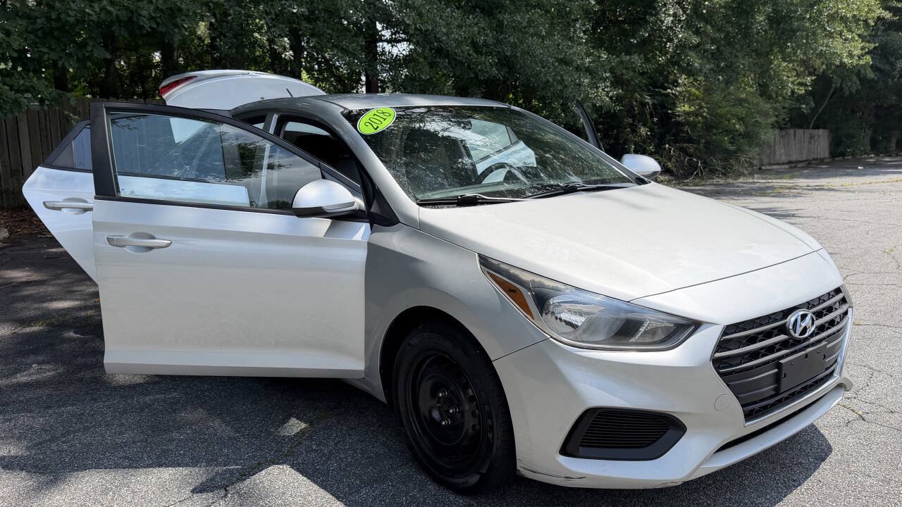 Used 2018 Hyundai Accent SE FWD image 21
