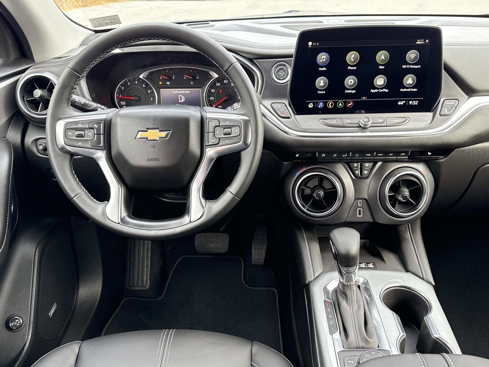 New 2025 Chevrolet Blazer LT w/ Sound & Technology Package image 2