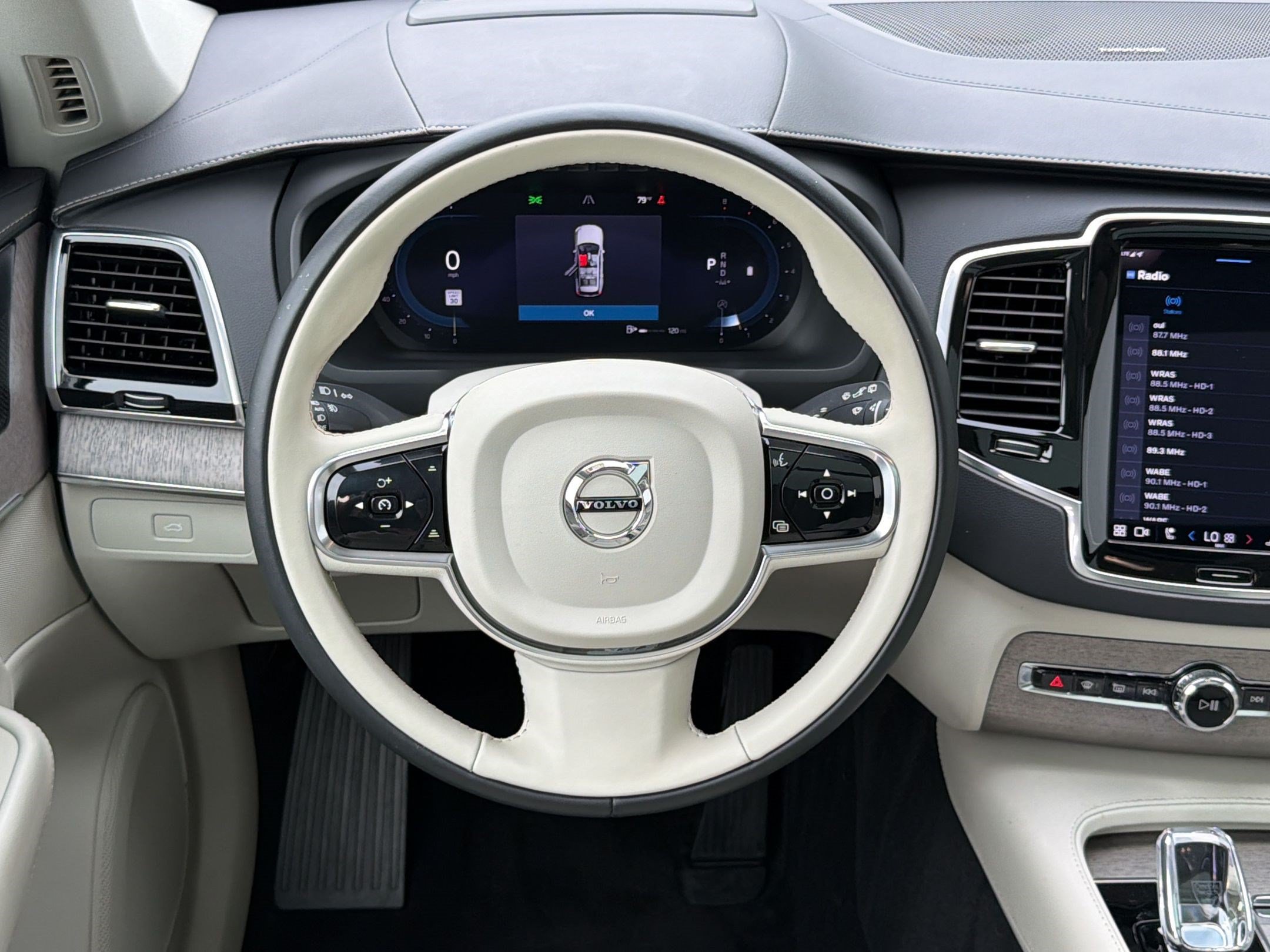 Used 2024 Volvo XC90 B6 Ultimate AWD/4WD image 11