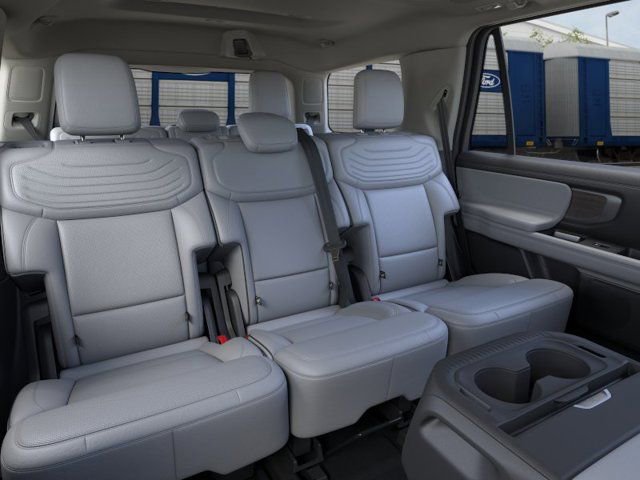 New 2026 Ford Expedition Platinum AWD/4WD image 11