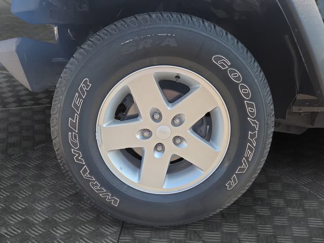 Used 2012 Jeep Wrangler Unlimited Sport AWD/4WD image 29
