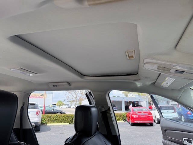 Used 2010 GMC Terrain SLT FWD image 16