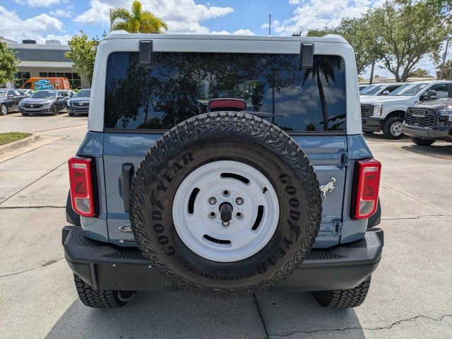 Used 2025 Ford Bronco Heritage Edition AWD/4WD image 5