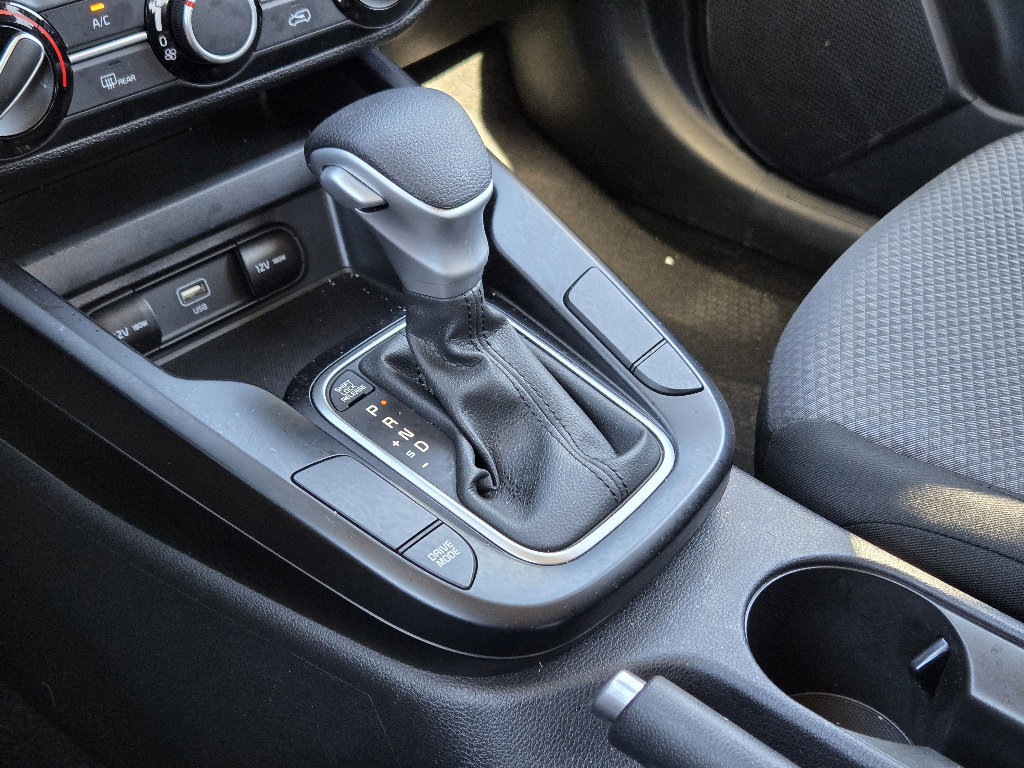 Certified 2025 Kia Soul S image 9